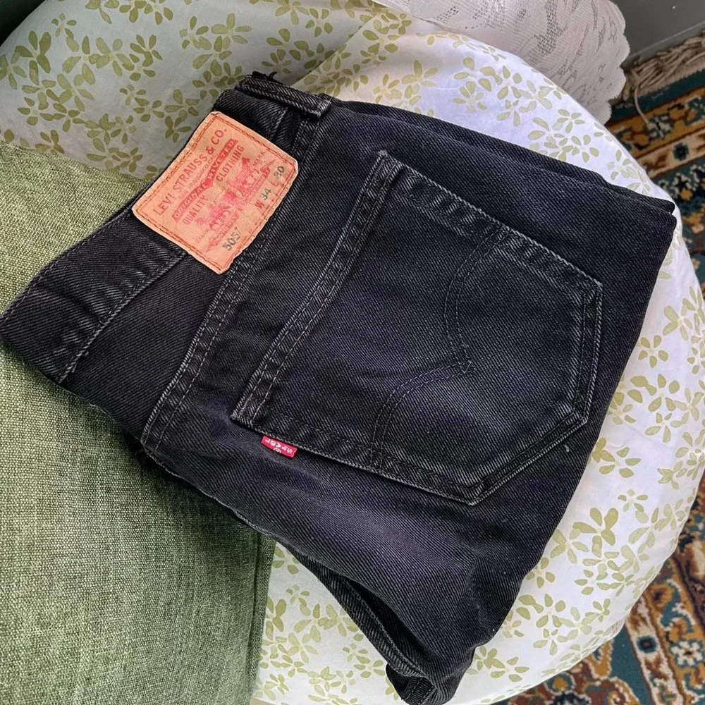 Vintage Levi's Jeans - Picture 1 of 4